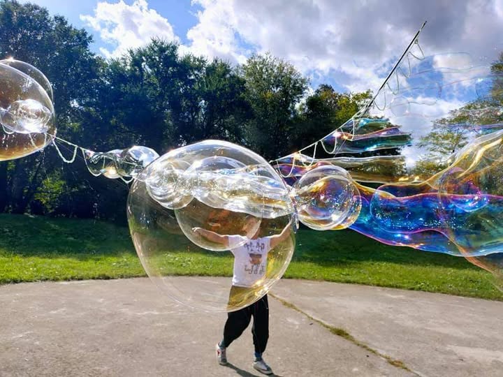 La magia delle bolle a Casa Maran